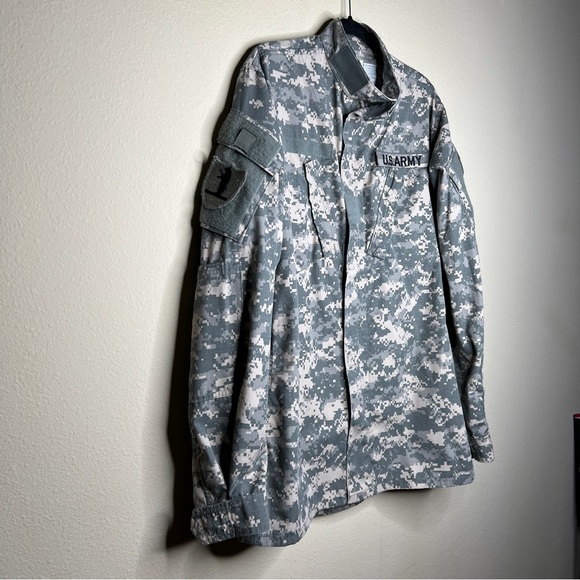 US ARMY Insect Shield Repellent Apparel Digital Camo Jacket - Sz M / XX-Long - Picture 4 of 10